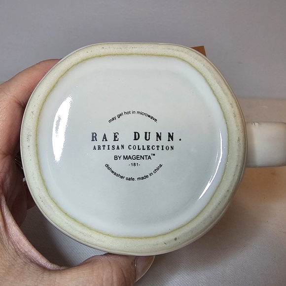 Rae Dunn Love is in the air mug NWT - Picture 4 of 4